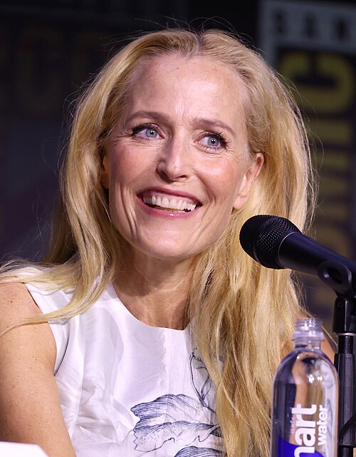 Gillian Anderson